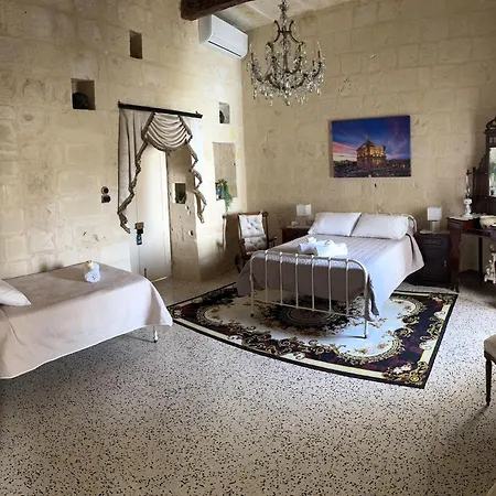 Nina * Siġġiewi